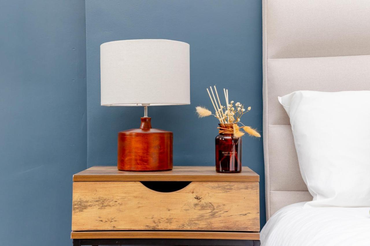 Ferienwohnung Morden Studio Flat Moments Away From Brighton Seafront Exterior foto